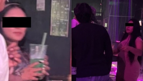 Dos mujeres acusadas por drogar jóvenes en antro El Pre de Puebla.