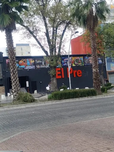 Fachada del bar El Pre ubicado en Avenida Juárez de Puebla. Fachada del bar El Pre ubicado en Avenida Juárez de Puebla.