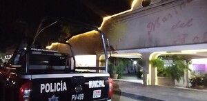 Afueras del Motel Marina del Sol en Vallarta Afueras del Motel Marina del Sol en Vallarta