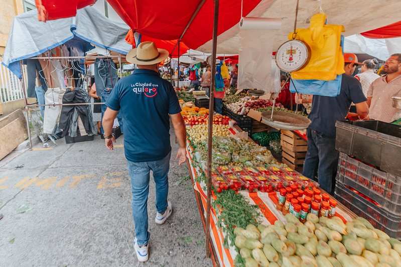 Ayuntamiento de Guadalajara inspecciona tianguis Ayuntamiento de Guadalajara inspecciona tianguis