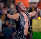 Chris Jericho haciendo su entrada en un evento televisado de WWE en el año 2008.