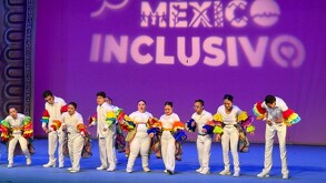 Jóvenes con discapacidad demostraron su talento en el escenario de Centro Convex en Monterrey
