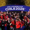 Selección de Marruecos levantando el campeonato mundial sub-20 tras vencer a Argentina en la Gran Final. Selección de Marruecos levantando el campeonato mundial sub-20 tras vencer a Argentina en la Gran Final.