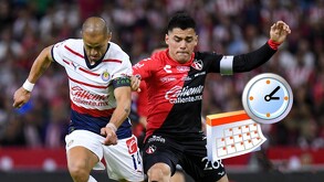 'Chicharito' Hernández y Aldo Rocha durante el partido de la Jornada 17 en el Clausura 2024.