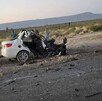 El Chevrolet Aveo quedó totalmente destruido de la parte frontal tras el fuerte impacto El Chevrolet Aveo quedó totalmente destruido de la parte frontal tras el fuerte impacto