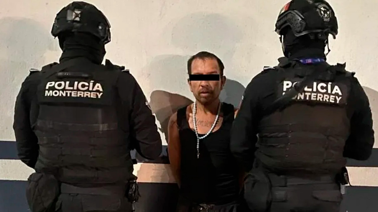 Francisco Javier N, de 39 años, fue detenido en la colonia Garza Nieto de Monterrey por portar un supuesto artefacto explosivo.