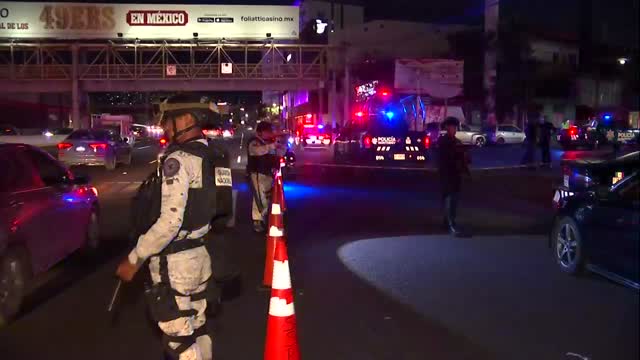 Una persecución inició en el centro de Monterrey y terminó sobre la avenida Fidel Velázquez.