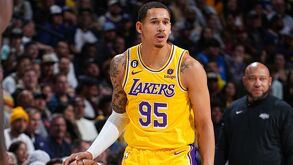 Juan Toscano-Anderson jugó para Los Angeles Lakers luego de su paso por Golden State Warriors y Sacramento Kings; posteriormente llegó a los Capitanes de CdMx.