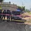 Patrullas de la Policía Municipal de El Salto acordonaron la zona donde se encontró el cuerpo de la mujer Patrullas de la Policía Municipal de El Salto acordonaron la zona donde se encontró el cuerpo de la mujer