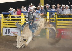 El último día se llevó a cabo el Súper Bull y el Rodeo de las Estrellas, competencias que reunieron a los mejores jinetes nacionales e internacionales.