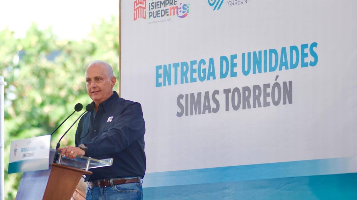 Román Cepeda en la entrega de las nuevas unidades de SIMAS Román Cepeda en la entrega de las nuevas unidades de SIMAS