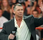 Vince McMahon en un evento de Monday Nigth Raw en el año 2008, cuanto todavía era dueño de WWE.