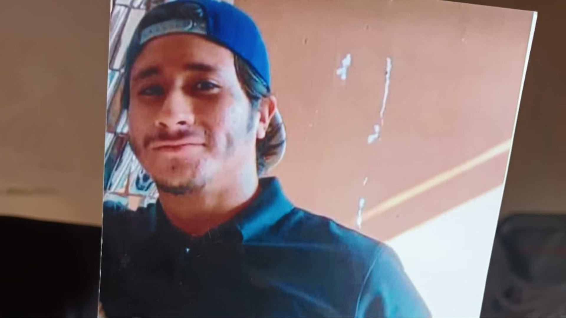 Un joven de 22 años desapareció en Santa Catarina tras abordar presuntamente un vehículo de aplicación cuando regresaba a casa de su madre.
