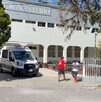 Ante la emergencia, los acompañantes solicitaron apoyo al sistema de emergencias; sin embargo, al ver que no reaccionaba, decidieron trasladarlo a la Clínica. Ante la emergencia, los acompañantes solicitaron apoyo al sistema de emergencias; sin embargo, al ver que no reaccionaba, decidieron trasladarlo a la Clínica.