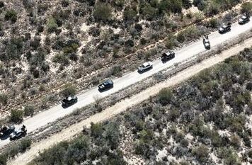 Dos helicópteros se unieron a las tareas de vigilancia para blindar la entidad tras el enfrentamiento del fin de semana en Hidalgo, Coahuila. Dos helicópteros se unieron a las tareas de vigilancia para blindar la entidad tras el enfrentamiento del fin de semana en Hidalgo, Coahuila.