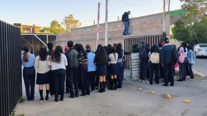 Grupo de alumnos se manifestaron en (IESEN) de Lerdo por presuntas irregularidades.
