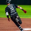 Nick Torres se ha convertido ya en todo un ídolo para la afición de los Algodoneros Unión Laguna, luego de sus grandes actuaciones con el equipo guinda