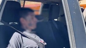 Los propietarios del auto trataron de detener al ladrón iniciando una persecución que culminó en el bulevar Felipe J. Mery.