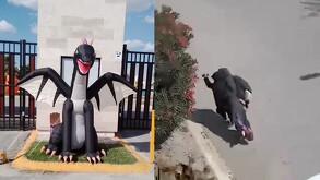 Inflable que fue robado y posteriormente regresado a la entrada de un circuito en Viñedos, Torreón.