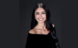Kimber Mills en fotografía escolar