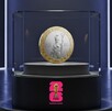 Render realista de una moneda conmemorativa del Mundial 2026 con la imagen de La Minerva de Guadalajara en el reverso. La moneda con detalles de relieve Render realista de una moneda conmemorativa del Mundial 2026 con la imagen de La Minerva de Guadalajara en el reverso. La moneda con detalles de relieve