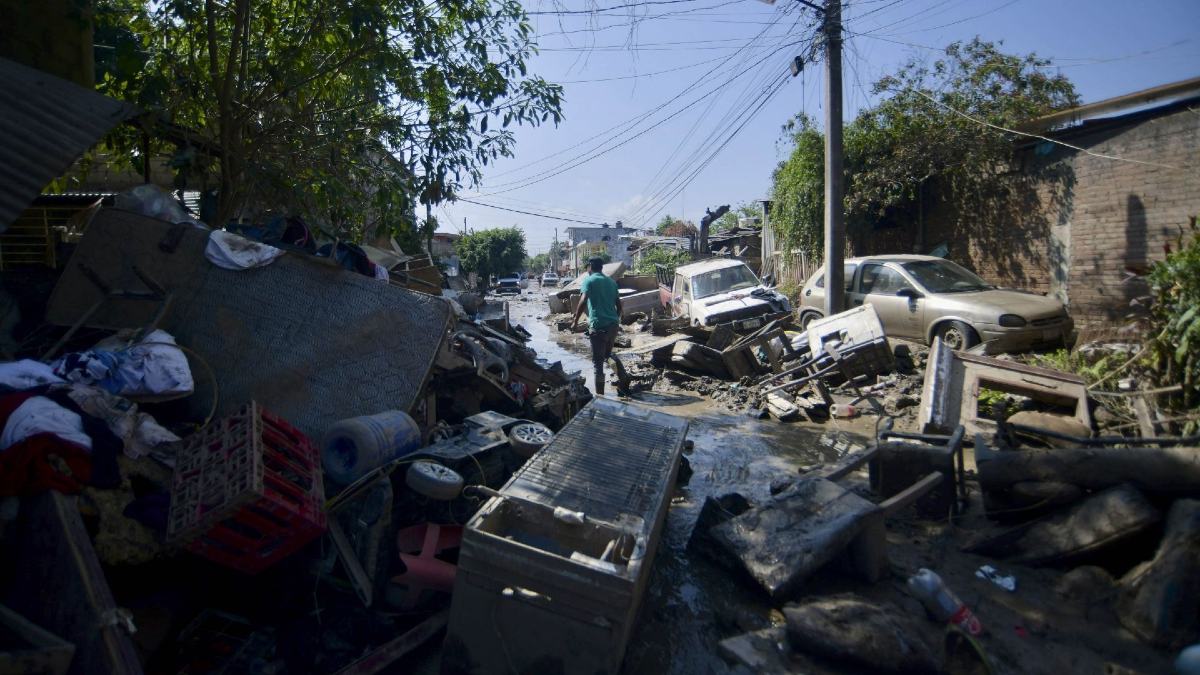 escombros por inundaciones en veracruz escombros por inundaciones en veracruz