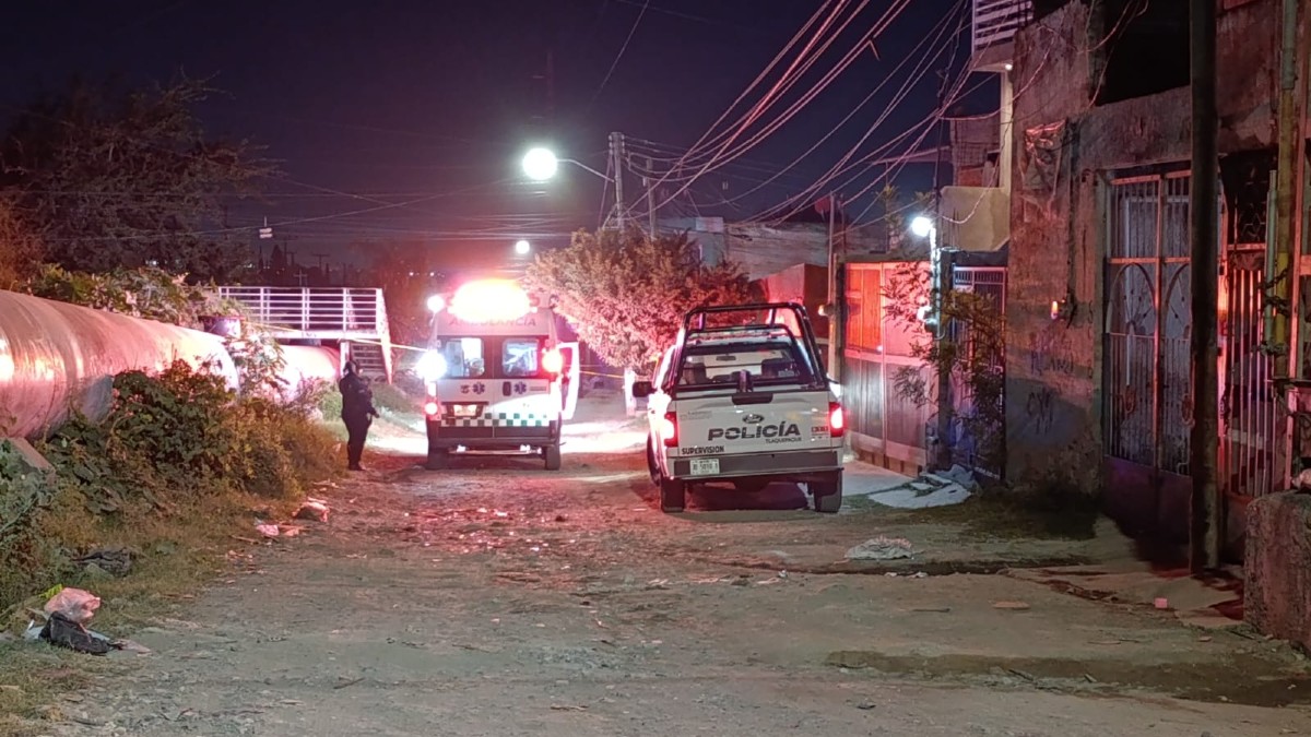 Pareja atacada a balazos en Tlaquepaque Pareja atacada a balazos en Tlaquepaque