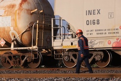 Imagen de un tren en Monterrey para hablar sobre el sistema ferroviario.