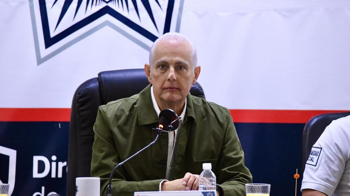 Román Alberto Cepeda en reunión con las órdenes de gobierno para implementar nuevas medidas de seguridad. Román Alberto Cepeda en reunión con las órdenes de gobierno para implementar nuevas medidas de seguridad.