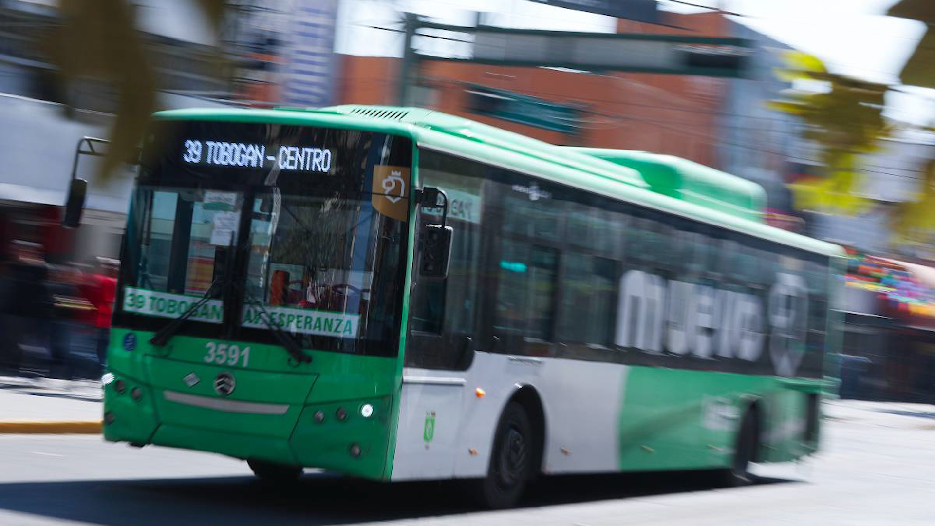 El Congreso local aprobó una reforma a la Ley de Movilidad que obliga al Estado a implementar tarifas preferenciales en el transporte público.
