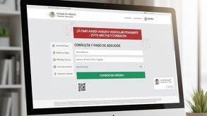 Fotografía de una pantalla de computadora que muestra una página real del gobierno de México sobre los adeudos vehiculares.
