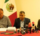 Eduardo Olmos en rueda de prensa