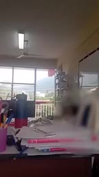 En redes sociales se difundieron videos del momento en que varios niños se tiraron al piso para protegerse de las balas tras un enfrentamiento en la colonia Cro