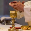 Un incidente ocurrido durante una ceremonia bautismal en Las Vegas, ha encendido las alarmas sobre la discriminación dentro de las instituciones religiosas. Un incidente ocurrido durante una ceremonia bautismal en Las Vegas, ha encendido las alarmas sobre la discriminación dentro de las instituciones religiosas.