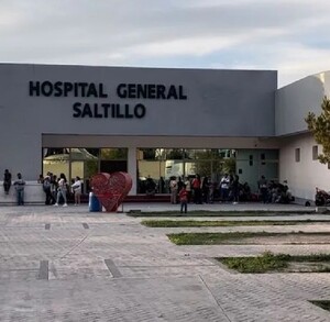 Además de la herida en el brazo, Juan Pedro presentaba una pequeña descalabrada; fue internado en el Hospital General de Saltillo.