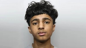 Imagen de Mohammed Umar Khan tomada por la Policía de South Yorkshire tras el asesinato de su compañero de escuela