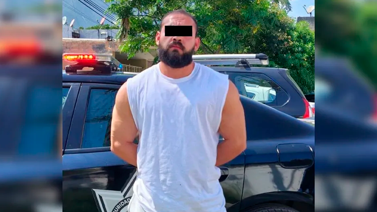 Un joven de 26 años fue detenido en Monterrey por presunta violencia familiar tras agredir a su pareja luego de que ella descubriera mensajes con otra mujer.