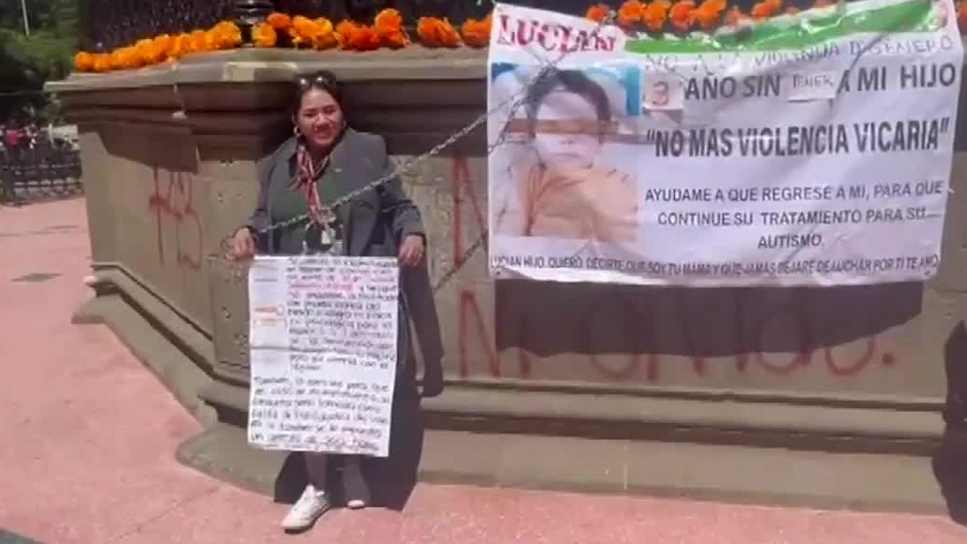 María Alejandra Jacinto Quevedo lleva más de tres años sin ver a su hijo quien padece trastorno autista.