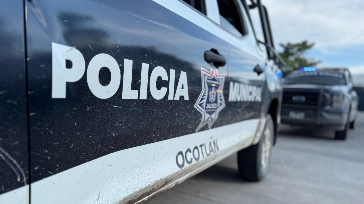 Patrulla de la Policía Municipal de Ocotlán durante operativos de seguridad en la zona Patrulla de la Policía Municipal de Ocotlán durante operativos de seguridad en la zona