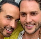 Apio Quijano junto a su esposo.
