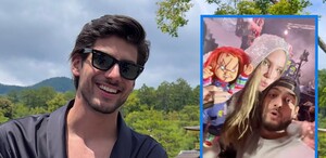 En la imagen se puede ver a César Echeverría con camisa negra y lentes oscuros, en la misma imagen se ve a Belinda con un shucky y con una gorra rosa