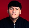 Víctor Mendivil Es un cantante de 20 años originario de Sonora,quien se ha dado a conocer por su versatilidad, incursionando en géneros como corridos tumbados. Víctor Mendivil Es un cantante de 20 años originario de Sonora,quien se ha dado a conocer por su versatilidad, incursionando en géneros como corridos tumbados.