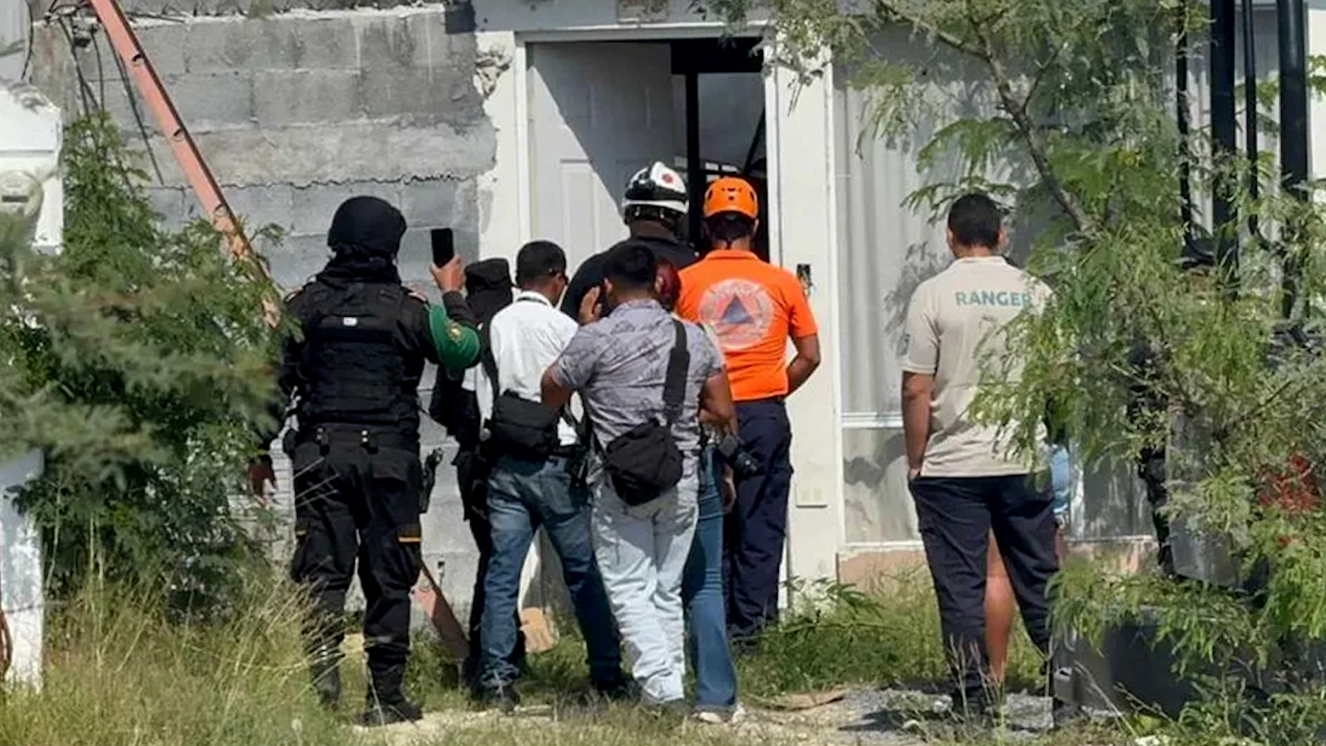 El reporte fue hecho por un vecino de la zona quien escuchó ruidos y movimientos extraños al interior del lugar.