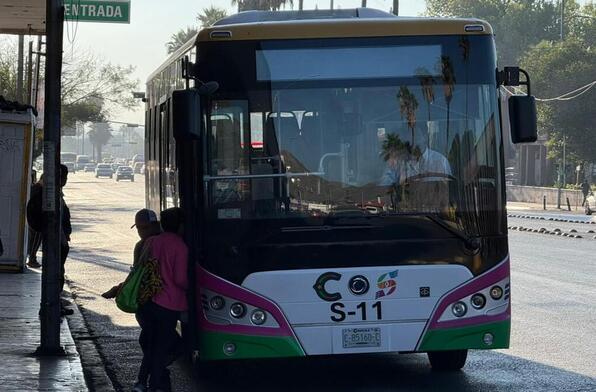 Cada una de las rutas troncales del transporte público de Saltillo serán costeadas en su totalidad por el municipio durante 15 meses. Cada una de las rutas troncales del transporte público de Saltillo serán costeadas en su totalidad por el municipio durante 15 meses.
