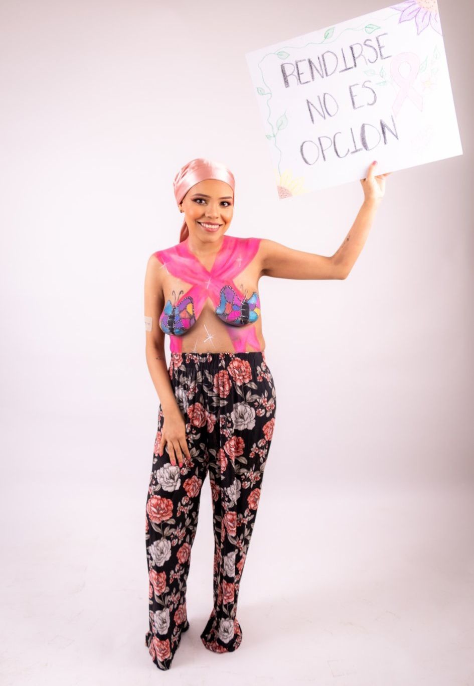 Alondra Duarte, mujer con cáncer de mama es sesión de fotos