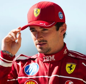 Charles Leclerc pertenece a la escudería Ferrari, donde comparte equipo con el heptacampeón Lewis Hamilton. Charles Leclerc pertenece a la escudería Ferrari, donde comparte equipo con el heptacampeón Lewis Hamilton.