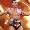 Alberto del Rio aparece en la imagen con un cinto de la WWE, una lucha de Estados Unidos. Alberto del Rio aparece en la imagen con un cinto de la WWE, una lucha de Estados Unidos.