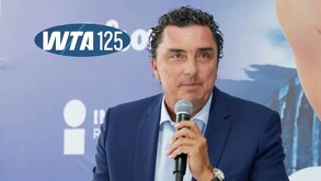 En su carrera conquistó un título de sencillos y cinco de dobles, además alcanzó el lugar 51 de la clasificación mundial en sencillos en 1986.