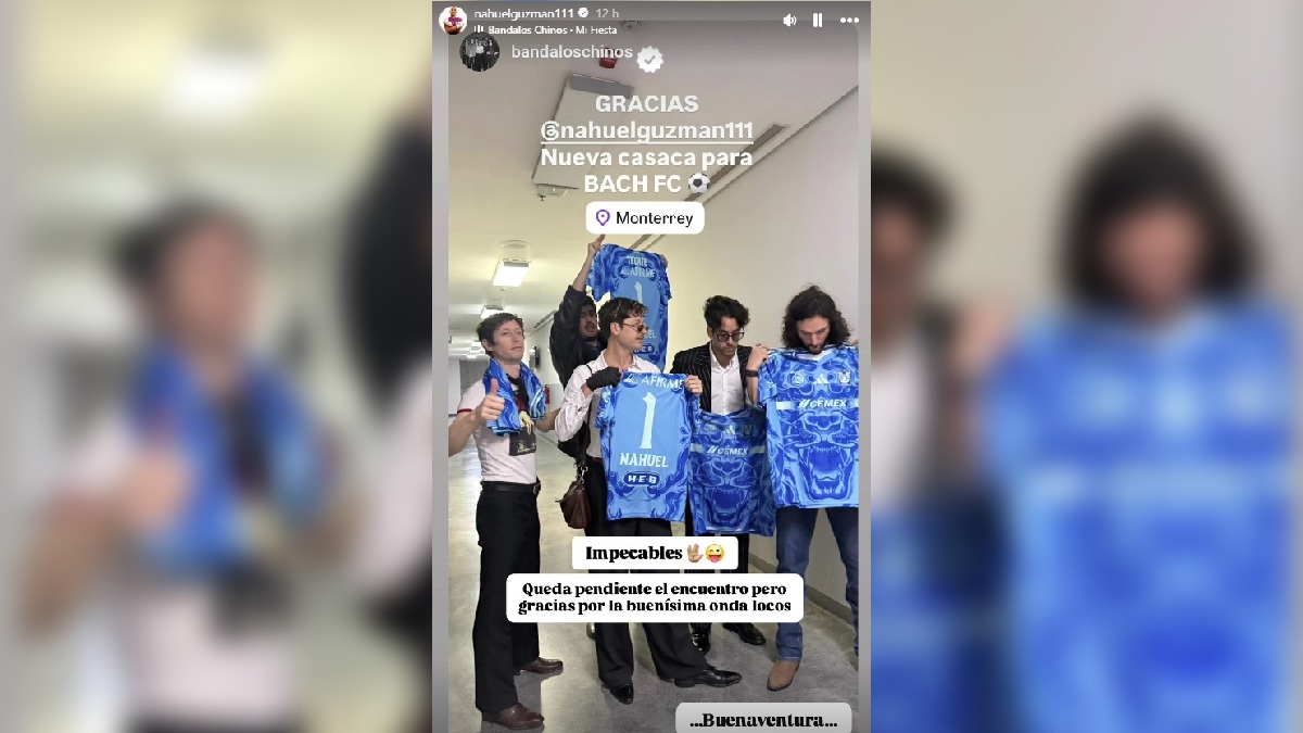 Historia de Instagram por parte de Nahuel Guzmán al regalarles una camiseta del equipo a los integrantes de Bandalos Chinos. Historia de Instagram por parte de Nahuel Guzmán al regalarles una camiseta del equipo a los integrantes de Bandalos Chinos.