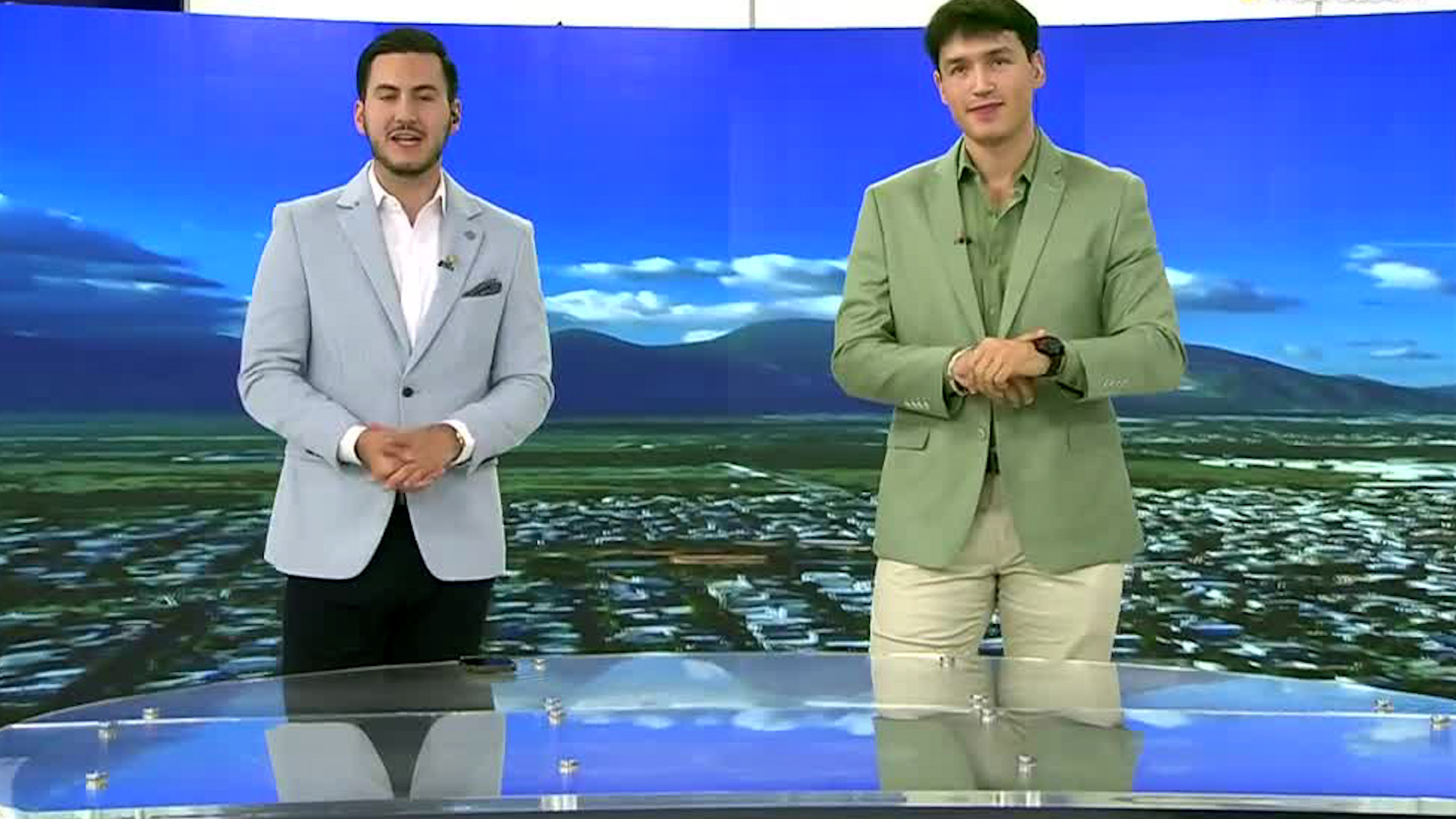 Programa conducido por Víctor González y Martín Ocañas, sábado 25 de octubre de 2025.